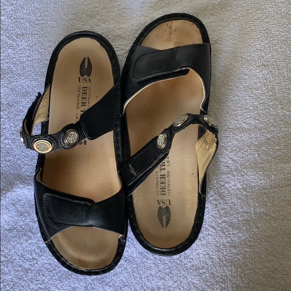 Deer Tracks, leather sandals, sz 8.5-9